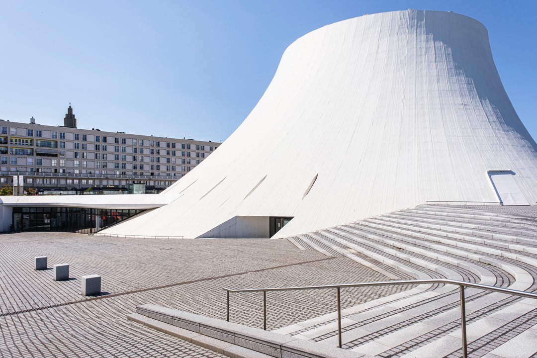 Le Grand Volcan, Oscar Niemeyer, Le Havre, France. ⠀⠀⠀⠀⠀⠀⠀⠀⠀
⠀⠀⠀⠀⠀⠀⠀⠀⠀
©2020⠀⠀⠀⠀⠀⠀⠀⠀⠀
⠀⠀⠀⠀⠀⠀⠀⠀⠀
#architecturalphotography #architecturalphotographer #realestatephotography #realestatephotographer #buildingphotography #vastgoedfotografie #vastgoedfotograaf #amazingarchitecture #architecturebest #archdesign #archilover #architecturelover #architecturegram #newarchitecture #lehavre #lehavreenimages #lehavretourisme #lehavrecity #lehavrequejaime #lehavrephoto #lehavrejetaime #lehavrelife